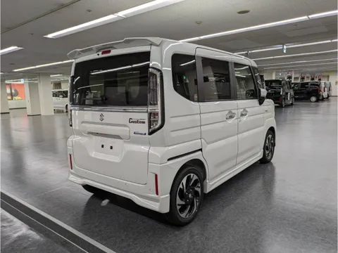 Suzuki Spacia Custom