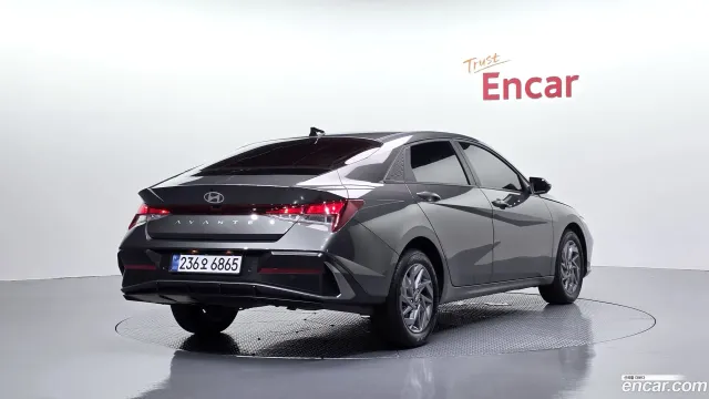 Hyundai Elantra (Avante)
