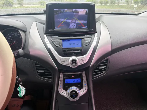 Hyundai Elantra (Avante)