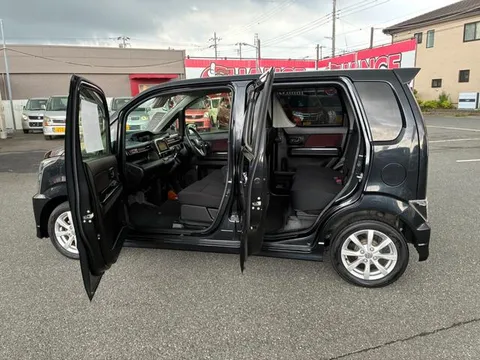 Suzuki Wagon R Stingray