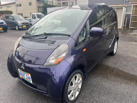 Mitsubishi I