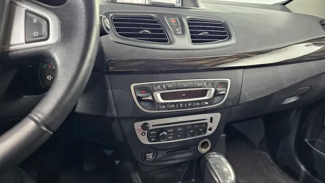 Renault SM3