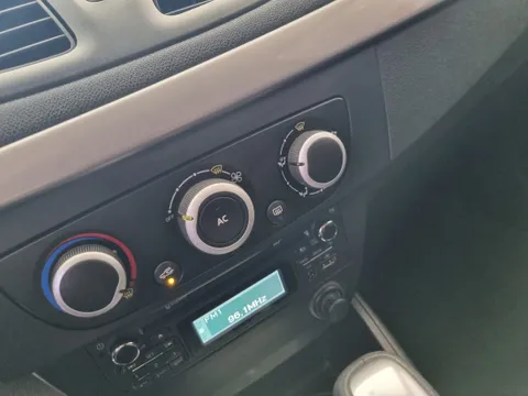 Renault SM3