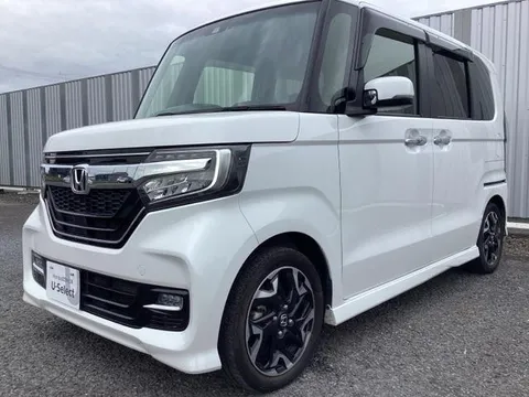 Honda N-BOX Custom