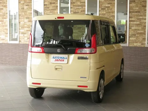 Suzuki Spacia