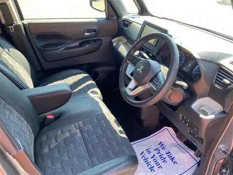 Mitsubishi Delica Mini