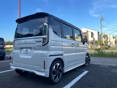 Suzuki Spacia Custom