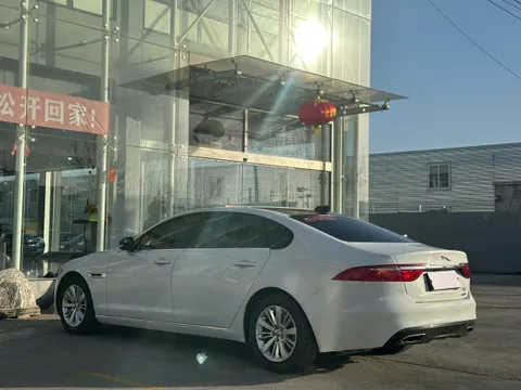 Jaguar XFL