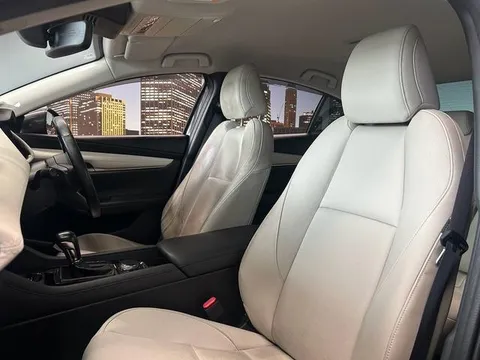 Mazda MAZDA3 Sedan