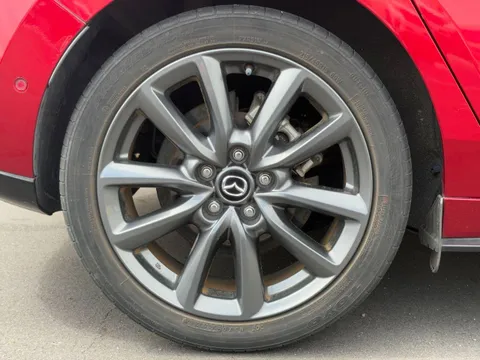 Mazda MAZDA3 Fastback