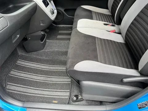 Toyota Pixis Joy