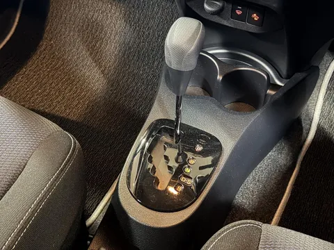 Toyota Yaris (Vitz)