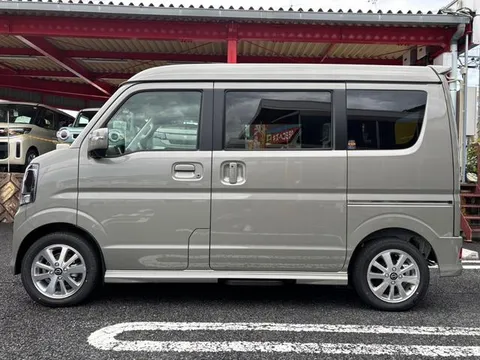 Nissan Clipper Rio