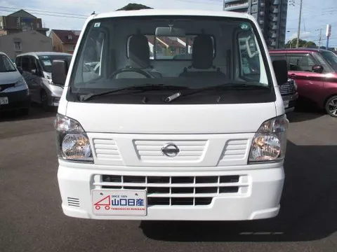 Nissan Clipper Truck
