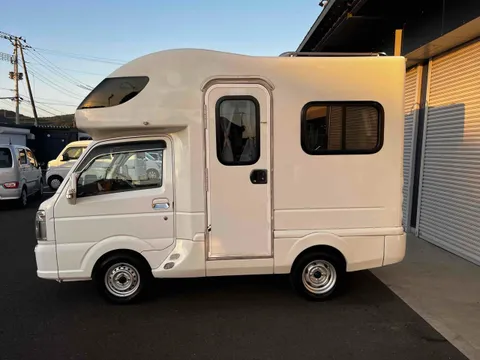 Mazda Scrum Truck