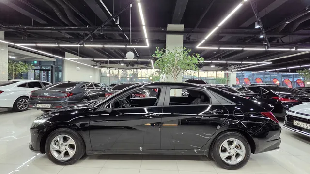 Hyundai Elantra (Avante)