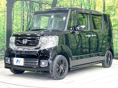 Honda N-BOX Custom