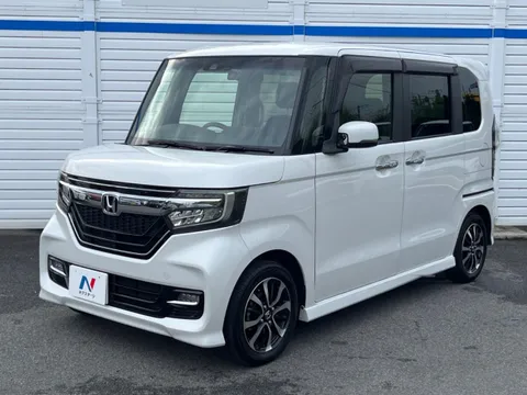 Honda N-BOX Custom