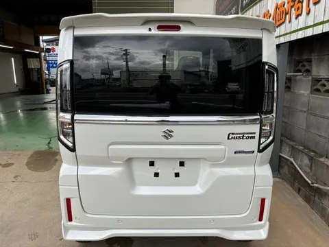 Suzuki Spacia Custom