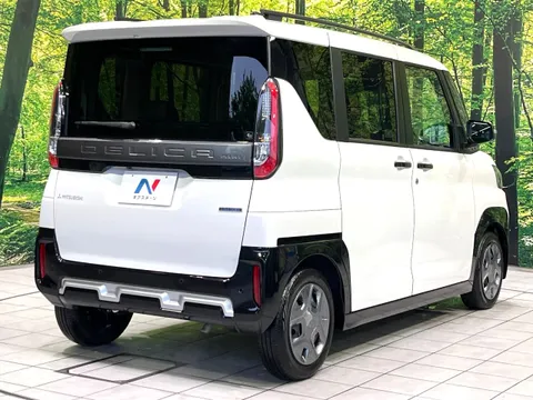 Mitsubishi Delica Mini