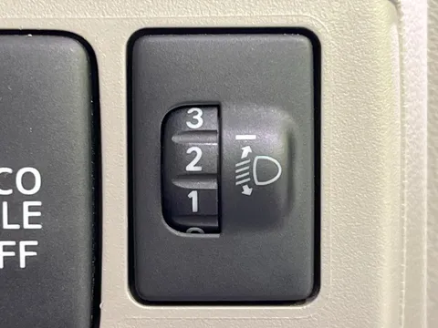 Toyota Pixis Space