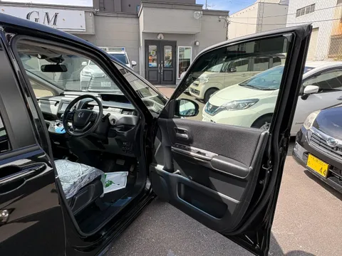Honda Freed Plus