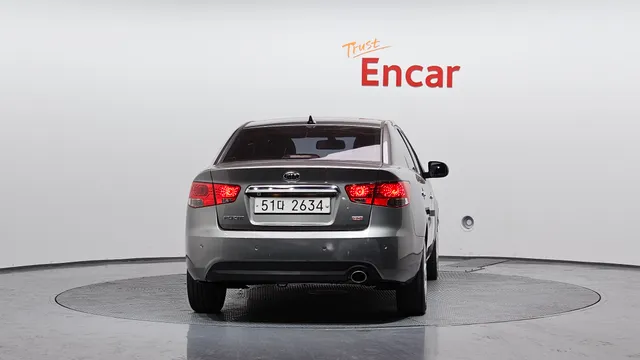 Kia Cerato (Forte)