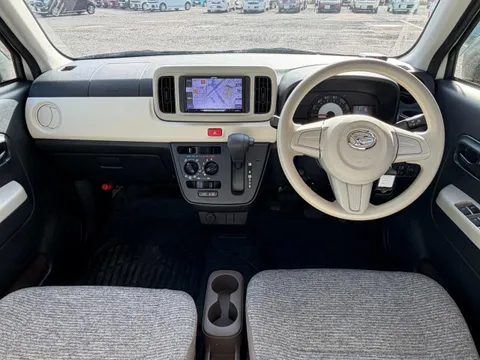 Daihatsu Mira Tocot
