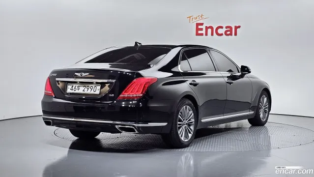 Genesis G90 (EQ900)