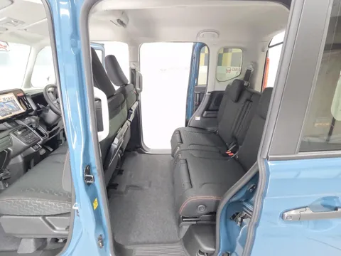 Suzuki Spacia Gear
