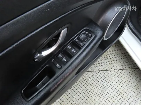Renault SM3