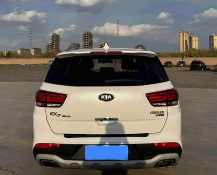 Kia KX7