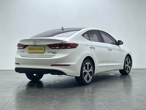 Hyundai Elantra (Avante)