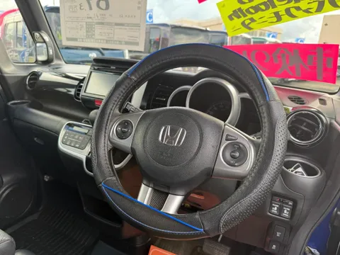 Honda N-BOX Custom