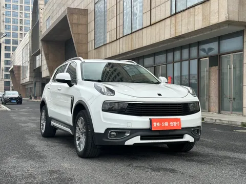 Lynk & Co 01