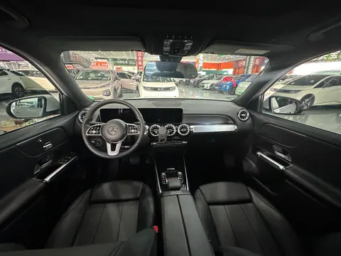 Mercedes-Benz Mercedes-Benz GLB