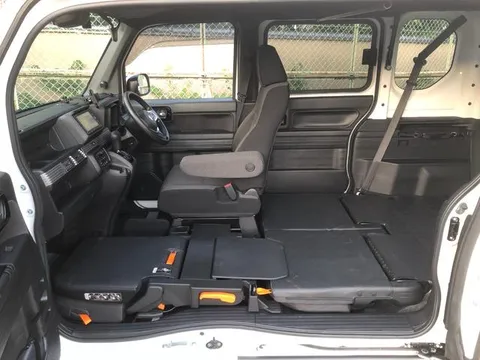 Honda N-VAN Plus Style