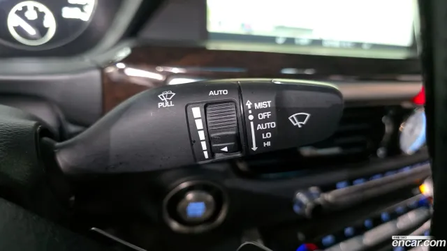 Genesis G90 (EQ900)