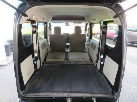 Mitsubishi Minicab Van