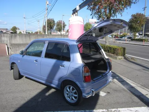 Daihatsu Mira Gino