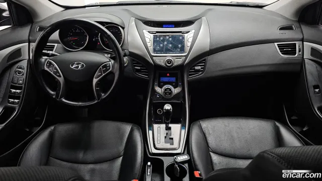 Hyundai Elantra (Avante)