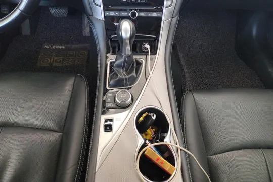 Infiniti Q50L