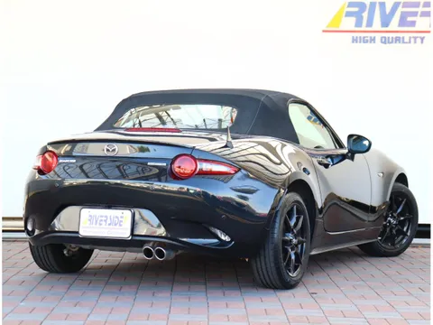 Mazda MX-5 (Roadster)