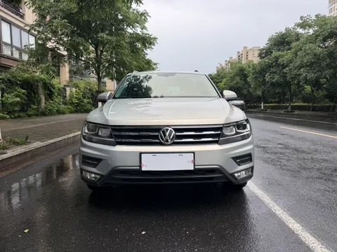 Volkswagen Tiguan L