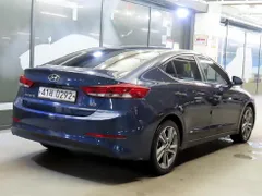 Hyundai Elantra (Avante)