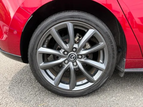 Mazda MAZDA3 Fastback