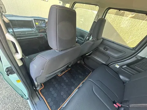 Suzuki Spacia Gear