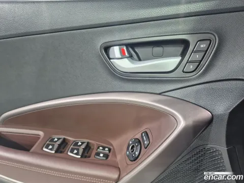 Hyundai Grand Santa Fe (Maxcruz)