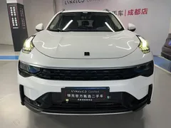 Lynk & Co 01