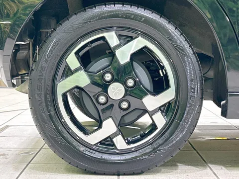 Mitsubishi Delica Mini